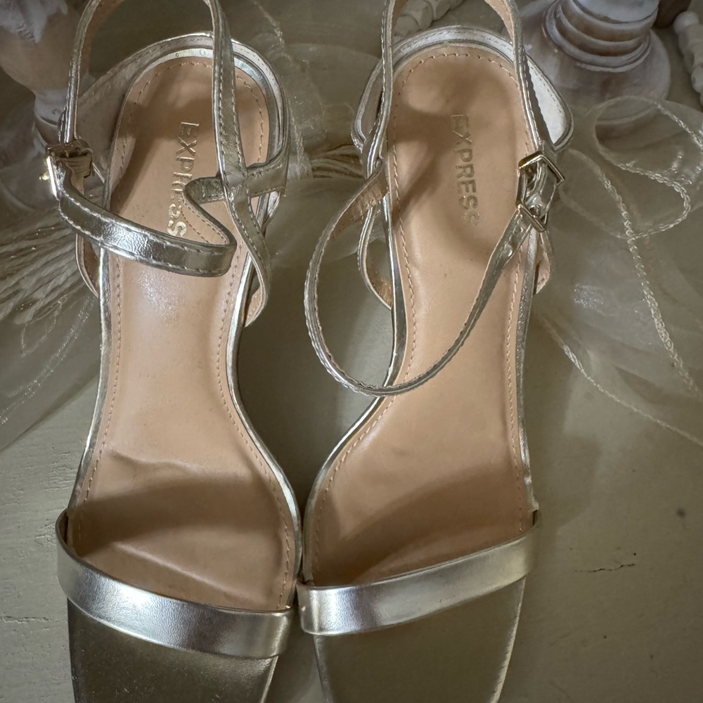 Express Women's Shiny Silver Strappy Sandals